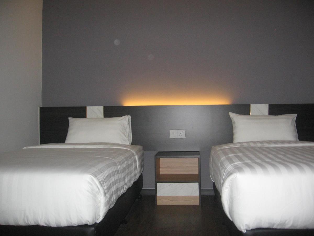 707 Hotel  Malacca Buitenkant foto